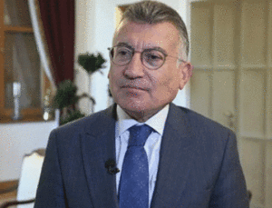 &ldquo;15 Temmuz&rsquo;un G&ouml;lgesinde: Abdullah G&uuml;ler&rsquo;den FET&Ouml; Uyarısı ve Tarihin &Ouml;nemi&rdquo;