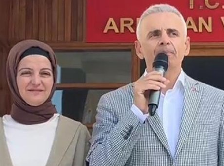 Ardahan Valisi Mehmet Fatih &Ccedil;i&ccedil;ekli, Duygusal Bir T&ouml;renle Veda Etti