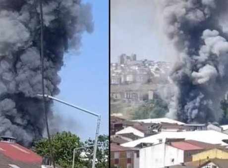 Arnavutk&ouml;y’deki Fabrika Yangını: Ekipler Alevlerle M&uuml;cadele İ&ccedil;in Seferber Oldu!