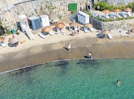 Bodrum’un Halk Plajlarında Ekonomik Yaz Tatili: Fiyatlar Şaşırtıyor!