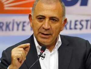 CHP’de Sarsıcı Değişim: İstanbul’un 7 İl&ccedil;e Başkanı G&ouml;revden Alındı!