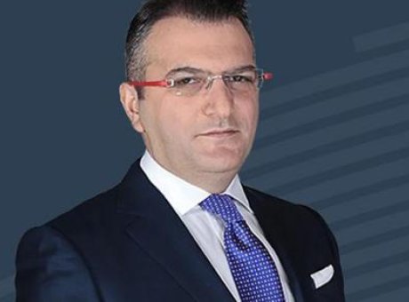 Cem K&uuml;&ccedil;&uuml;k’&uuml;n G&ouml;zaltı S&uuml;reci: Medya D&uuml;nyasında Şok Etkisi Yaratan Gelişmeler