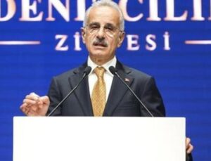 Denizcilik Zirvesi’nde &Ccedil;arpıcı Vizyon: Uraloğlu’nun Stratejisi Neleri Kapsıyor?