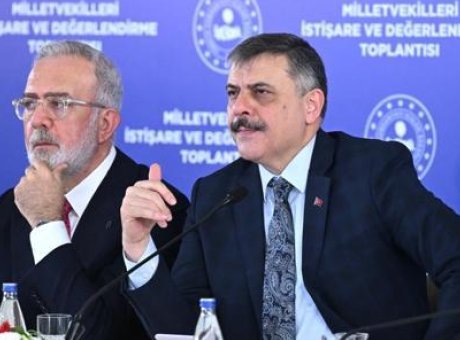 Deprem Yardımları: Bakan &Ccedil;ift&ccedil;i, “Ahbap &Ccedil;avuş İlişkileri Asla Ge&ccedil;erli Olmadı” Dedi