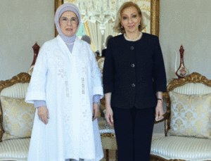 Emine Erdoğan ve L&uuml;bnan&rsquo;ın First Lady&rsquo;si: İki &Uuml;lke Arasında Yeni Bir Dostluk Kapısı A&ccedil;ıldı