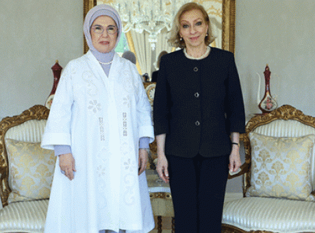 Emine Erdoğan ve L&uuml;bnan&rsquo;ın First Lady&rsquo;si: İki &Uuml;lke Arasında Yeni Bir Dostluk Kapısı A&ccedil;ıldı