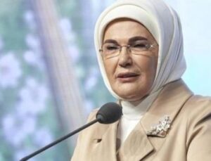 Emine Erdoğan’dan Tarihi NATO Zirvesi Sonrası Anlamlı Mesaj: “B&uuml;y&uuml;k Memnuniyet”