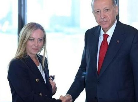 Erdoğan ve Meloni: T&uuml;rkiye-İtalya İlişkilerinde Tarihi Bir D&ouml;n&uuml;m Noktası