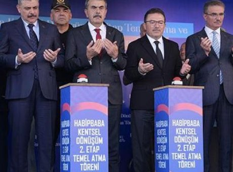 Erzurum’da &Ccedil;ığır A&ccedil;an Konut Projesi: Bakan Tekin’den &Ouml;vg&uuml; Dolu A&ccedil;ıklamalar
