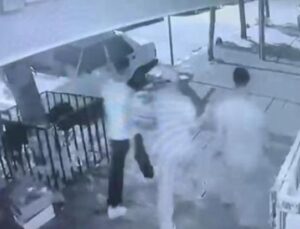 Hamile Eşine Tatlı Almak İsterken Hayatını Kaybetme Tehlikesi Ge&ccedil;iren Adamın Dramı