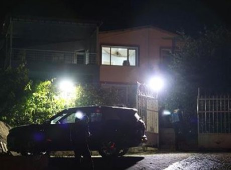 Husumet Kanlı Saldırıya D&ouml;n&uuml;şt&uuml;: 4 Kişi Kurşun Yağmurunda Yaralandı
