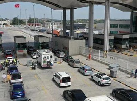 İpsala Sınır Kapısı’nda Ka&ccedil; Saat Beklediniz? Detaylı Denetim Kuyruğu!