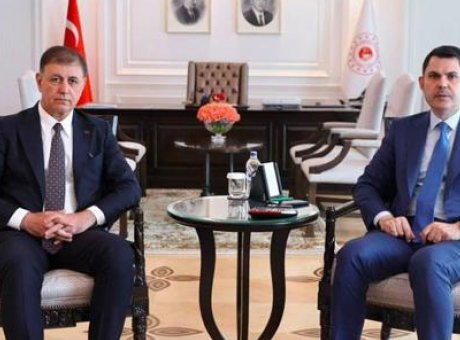 İzmir İ&ccedil;in Flaş Gelişme: Bakan Kurum ve Başkan Tugay&rsquo;dan G&uuml;&ccedil;l&uuml; İş Birliği Mesajı