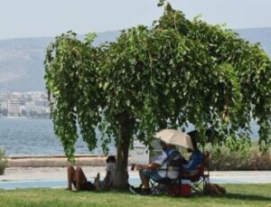 İzmir’de Bu Yaz Sıcaklıkları Şaşırtacak: Uzmanlar Keyifli Bir Mevsim Bekliyor