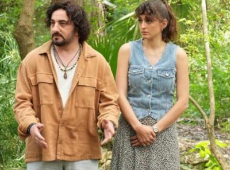 Kahkahalar ve Dram İle Dolu: "Tur Rehberi" Filminde Beklenmedik Bir Yolculuk
