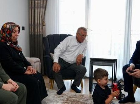 Kayıplarının Ardından Yeniden Doğan Umut: Bakan Kurum&rsquo;dan Dede-Torun Ziyareti