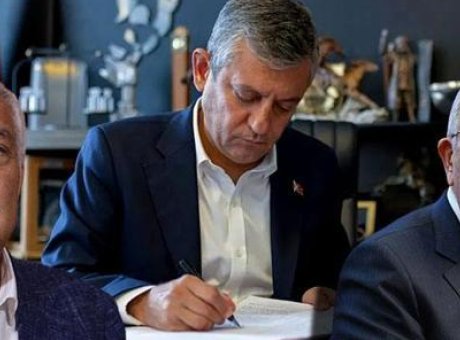 &Ouml;zg&uuml;r &Ouml;zel: “Gazetecilere Y&ouml;nelik Saldırılar Kabul Edilemez!”