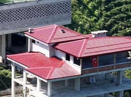 Rize’nin Yaratıcılığı: Engebeli Araziden Halı Saha D&ouml;n&uuml;ş&uuml;m&uuml;!