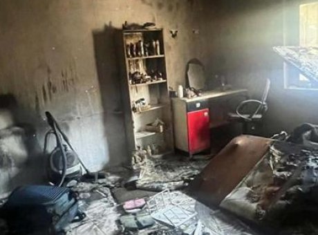 Şok Edici Olay: Eski Eş, Benzinle Kundakladığı Evde Anne ve İki Kızı Hayatta Kalmayı Başardı