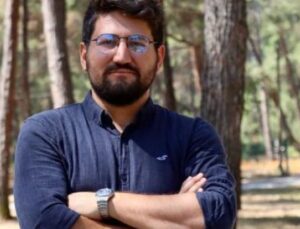 Tankların &Ouml;n&uuml;nde Duran Adam: 20 Şarapnel Par&ccedil;asıyla Hayata Tutunuyor