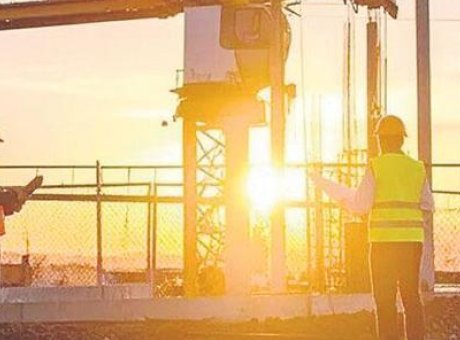 T&uuml;rk M&uuml;teahhitleri Yurt Dışında Rekor Kırıyor: 2024 Hedefleri Neler?