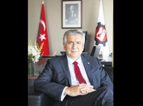 T&uuml;rk Sanayisi Krizlere Rağmen Yatırım Hırsını S&uuml;rd&uuml;r&uuml;yor: Gelecek İ&ccedil;in Umut Var!
