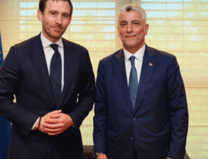 T&uuml;rkiye-AB Ticaretinde Tarihi D&ouml;n&uuml;ş&uuml;m: Bakan Bolat&rsquo;tan &Ccedil;arpıcı A&ccedil;ıklamalar