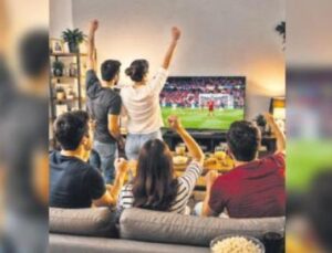 T&uuml;rkiye’de Spor Coşkusu: T&uuml;keticilerin %85’i Ma&ccedil;ları Evde İzliyor!