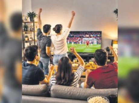 T&uuml;rkiye'de Spor Coşkusu: T&uuml;keticilerin %85'i Ma&ccedil;ları Evde İzliyor!