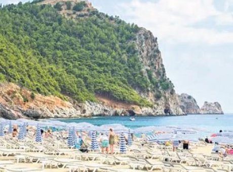 Yargıtay’dan &Ccedil;arpıcı Karar: Plajların Kıyı Erişimi Hakkı Korundu!