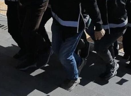 Ankara’da Uyuşturucu ve Fuhuş &Ccedil;etesi &Ccedil;&ouml;kertildi: 11 G&ouml;zaltı!