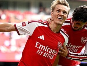 Arsenal, Manchester City’yi Farklı Ge&ccedil;erek Tarihine Ge&ccedil;ti!