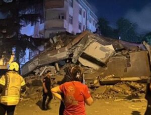 Bah&ccedil;elievler’de Korkutan &Ccedil;&ouml;kme: 4 Katlı Bina Neden Yıkıldı?