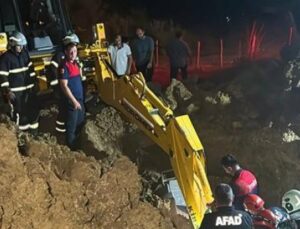 Bartın’da Şok G&ouml;&ccedil;&uuml;k: Baba ve Oğul 2 Saatin Ardından Kurtarıldı!