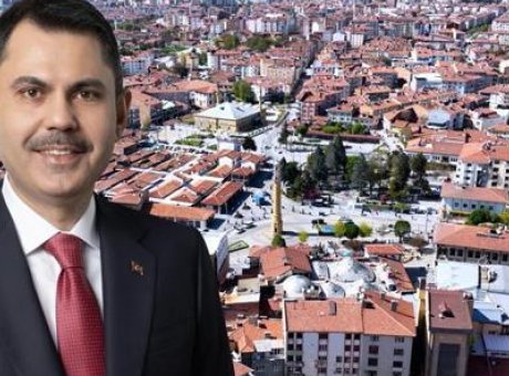 &Ccedil;orum&rsquo;un Kalbi Yenilendi: Tarihi Kent Meydanı&rsquo;nda G&ouml;rkemli D&ouml;n&uuml;ş&uuml;m