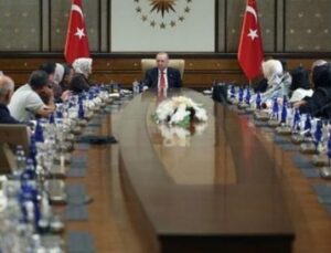 Cumhurbaşkanı Erdoğan, Kahramanmaraş’taki Okul Saldırısında Kaybedilen &Ouml;ğrencilerin Aileleriyle Buluştu