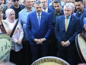 Diyarbakır’da Kritik Temaslar: İ&ccedil;işleri Bakanı &Ccedil;ift&ccedil;i’den Ter&ouml;rs&uuml;z T&uuml;rkiye Vurgusu