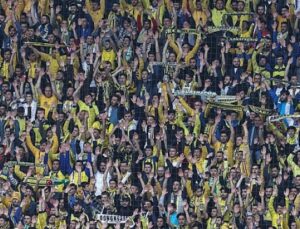 Fenerbah&ccedil;e’nin Şampiyonlar Ligi Yolu: Lyon Karşısında Tarihi Bir Zafer Mi Geliyor?