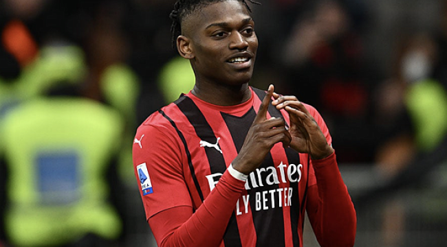 Galatasaray, Leao Transferinde Son Hamlelerini Yapıyor: Fenerbah&ccedil;e’ye Fark Atacak mı?