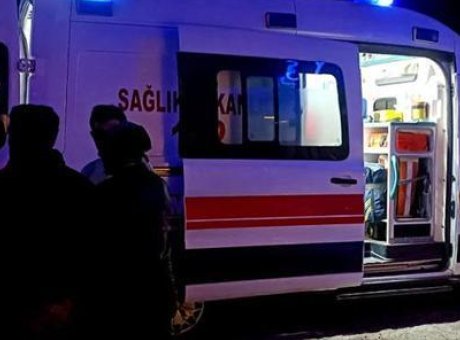 Gen&ccedil; Adamın Kolu Patoz Makinesine Sıkıştı, Hayatı Tehlikede!