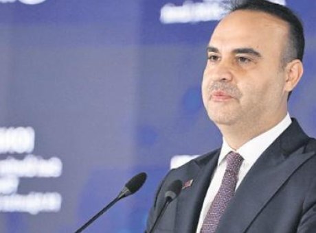 Gen&ccedil; T&uuml;rk Bilimcilerden D&uuml;nya &Ccedil;apında Başarı: 15 Madalya ile D&ouml;n&uuml;ş