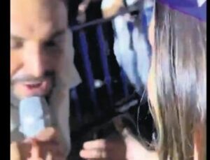 Hayranıyla Mikrofon Kapışması: Sefo’dan Eğlenceli Anlar