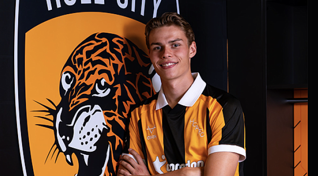 Hull City, 20 Yaşındaki Yıldız Orta Saha ile 5 Yıllık S&ouml;zleşme İmzaladı!