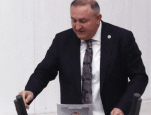 İYİ Parti&rsquo;de Şok Ayrılık: &Ouml;mer Karakaş İstifasını A&ccedil;ıkladı!
