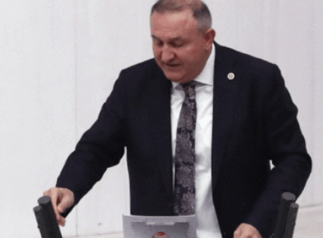 İYİ Parti&rsquo;de Şok Ayrılık: &Ouml;mer Karakaş İstifasını A&ccedil;ıkladı!