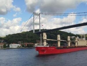 İstanbul Boğazı’nda Fırtına Gibi Gelişme: Arızalanan Gemi Trafiği Durdurmuştu