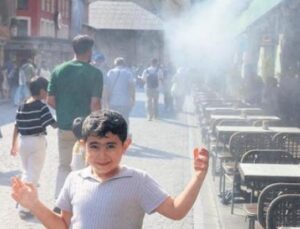 İstanbul İ&ccedil;in &Ccedil;ifte Sıcak Hava Tehlikesi: Termometreler 35&rsquo;i G&ouml;rebilir!