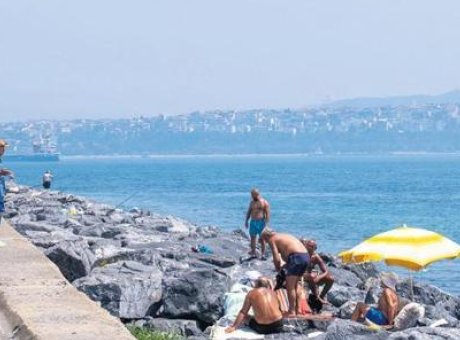 İstanbul’un Gece Nemi Rekor Kırıyor: Uykusuz Geceye Hazır Olun!