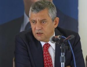 İzmir’deki Siyasi Gelişmeler: &Ouml;zel, İstifalar ve Travma &Uuml;zerine A&ccedil;ıklamalarda Bulundu