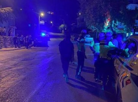 İznik&rsquo;te Gen&ccedil; S&uuml;r&uuml;c&uuml;ler Arasında Korkun&ccedil; Motosiklet Kazası: 2 Yaralı!